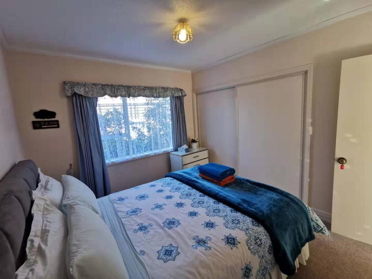 Large Private Room In Modern Stylish House Dunedin Exteriér fotografie